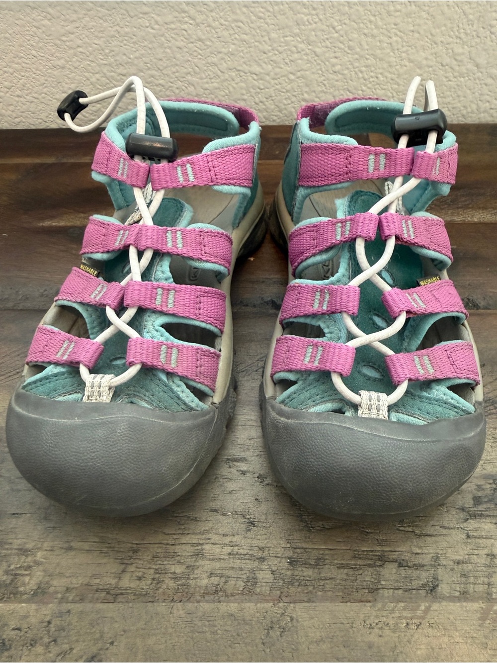 Keen Waterproof Newport H2 Kids Sandals Size 11 Aqua Giggle Pink Bungee Lace - Picture 2 of 5
